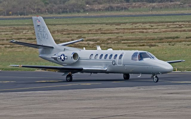 16-5740 — - us marines uc-35c 165740 taxing onto stand at shannon.
