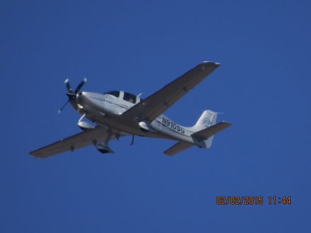 Cirrus SR22 Turbo (N910SG) - Cirrus SR-22 from West Chicago (DPA) to Miami Oklahoma (KMIO) over Walter Swalley Airpark in Baxter Springs Kansas at 6,000 feet.