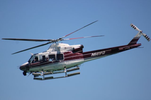 Bell 412 (N681FD)