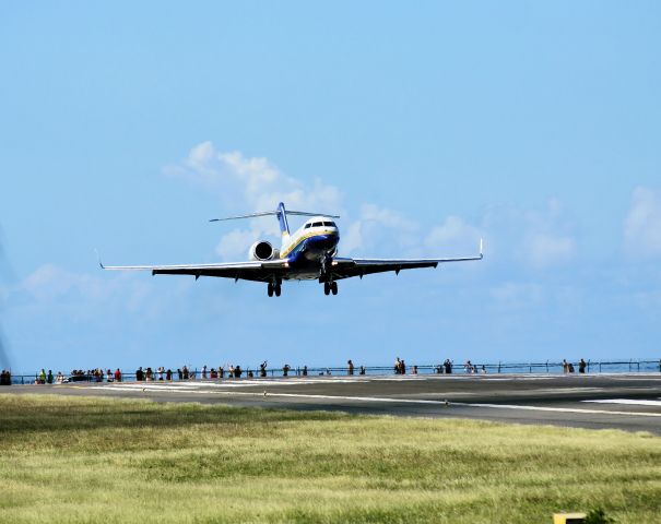 Bombardier Global 5000 (N723AB)