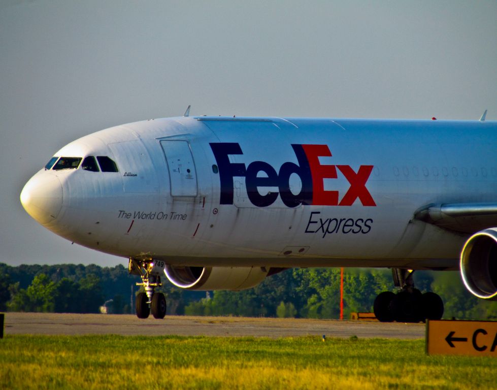 Airbus A300F4-600 (N749FD)
