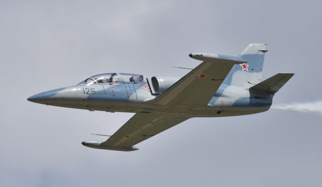 Aero L-39 Albatros (N39BZ) - Airventure 2017