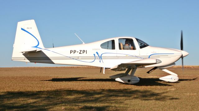 Vans RV-10 (PP-ZPI)