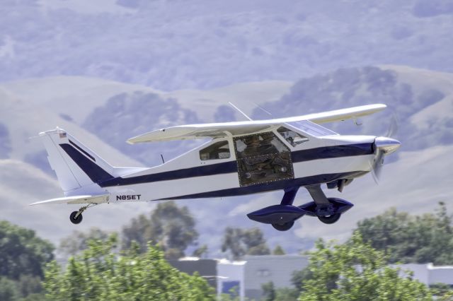 TENNESSEE VALLEY BD-4 (N85ET) - Seibold Larry L Bede BD-4 departs Livermore Municipal Airport (CA). May 2021.