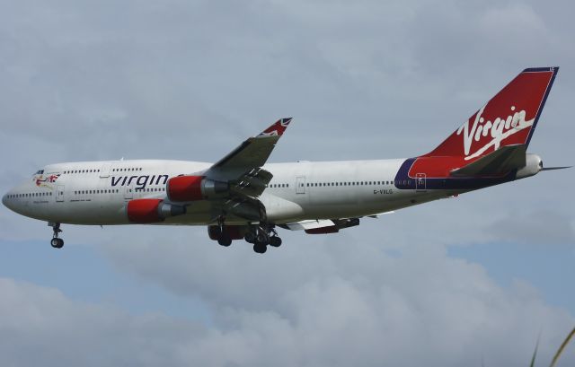 Boeing 747-400 —