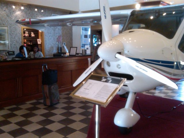 — — - Light Sport Aviation Expo - hotel check in!