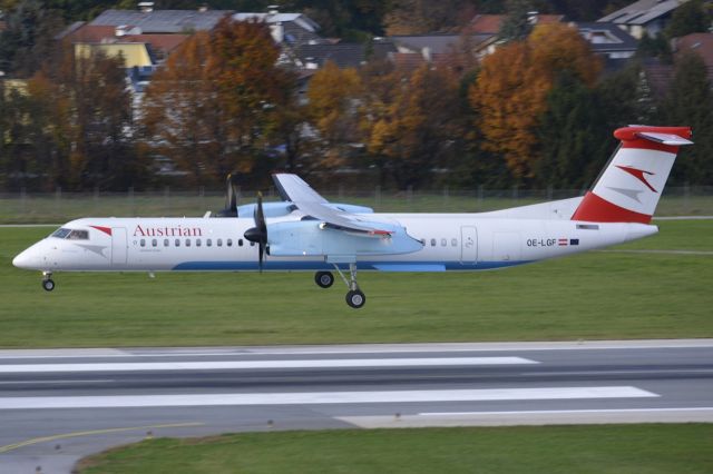 de Havilland Dash 8-400 (OE-LGF)