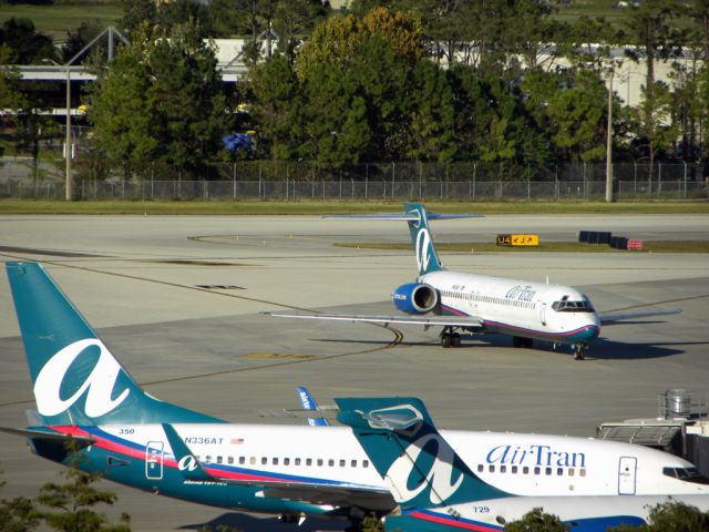 Boeing 717-200 (N958AT)