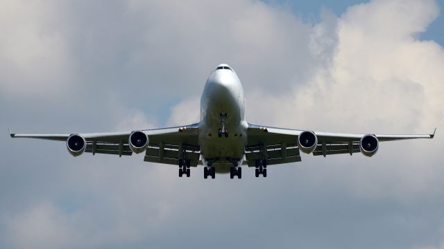 Boeing 747-400 (TC-ACR) - BUD-PRG