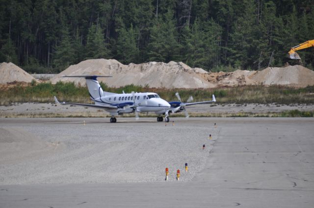 Beechcraft Super King Air 350 (N5XM) - À son arrivée à CYEY en provenance de CYTZ