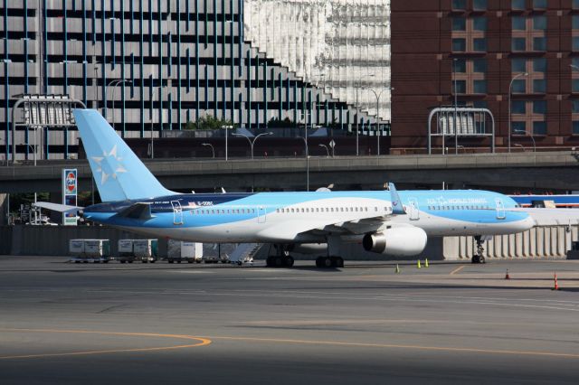 Boeing 757-200 (G-OOBC)