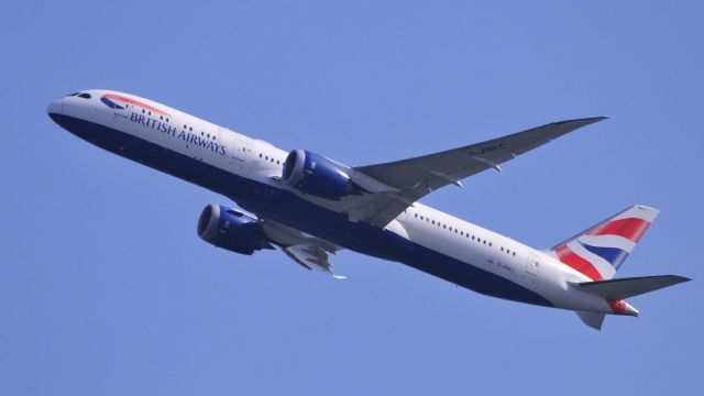 Boeing 787-9 Dreamliner (G-ZBKC)
