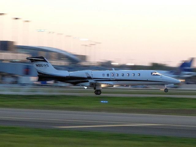 Learjet 45 (N961AS)