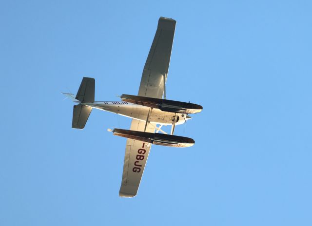 Cessna Skyhawk (C-GBJG) - C-GBJG Cessna Skyhawk 172M Survolant la ville de Lavaltrie QC. le 11-09-2023 à 17:52