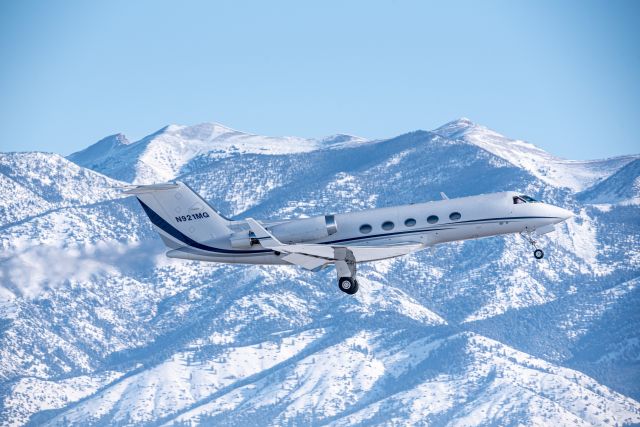 Gulfstream Aerospace Gulfstream 3 (N921MG) - GIII rocking out of KBZN