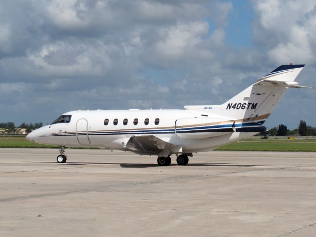 Hawker 800 (N406TM) - Very nice business jet with a stand up cabin.