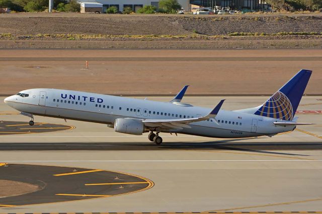 Boeing 737-900 (N75428) - United Boeing 737-924(W) N75428 at Phoenix Sky Harbor on August 26, 2018. 