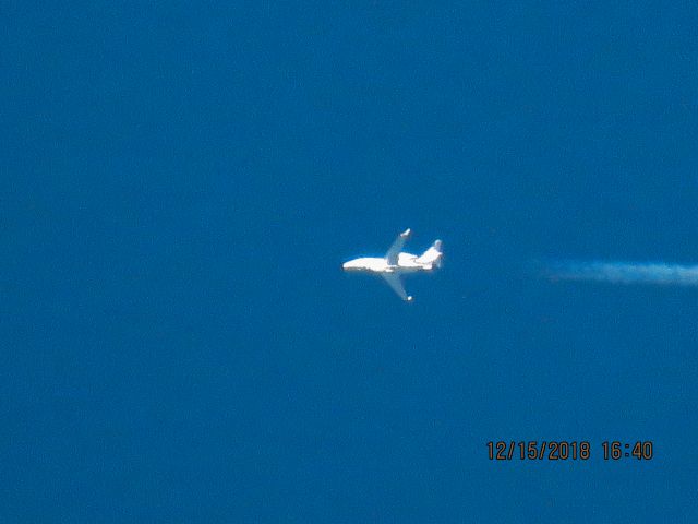 Embraer Phenom 300 (N418QS)