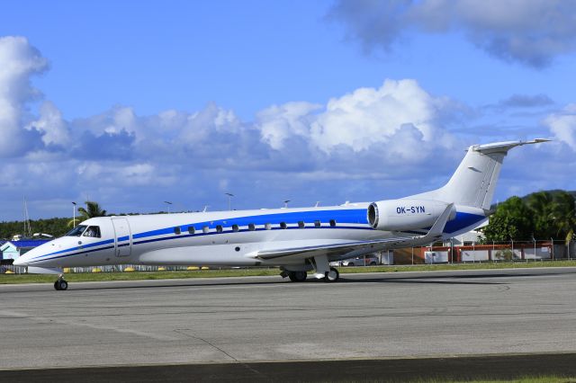 Embraer Legacy 600/650 (OK-SYN)