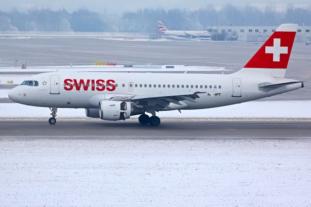 Airbus A319 (HB-IPT)
