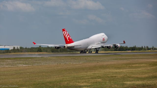 Boeing 747-200 (ER-BBC)