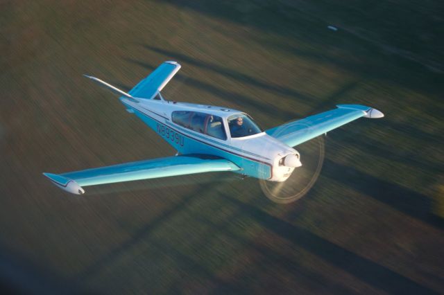 Beechcraft 35 Bonanza (C-FMBE)