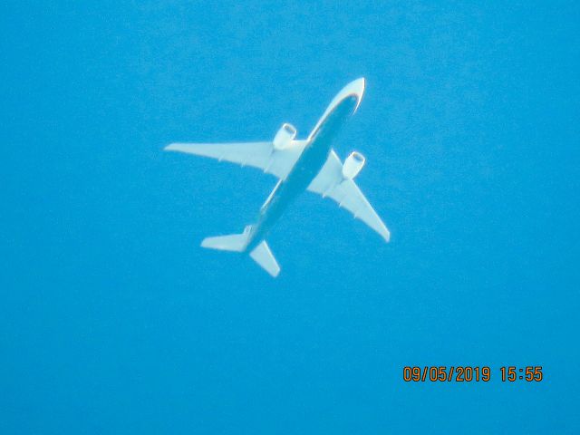 BOEING 777-200LR (B-16783)