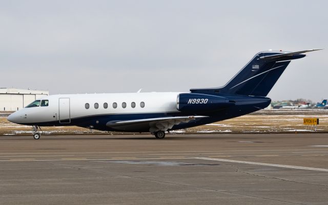 Hawker Beechcraft 4000 (N9930)