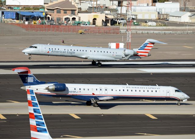 Canadair Regional Jet CRJ-900 (N934LR)