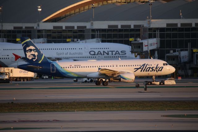 Airbus A320 (N629VA)