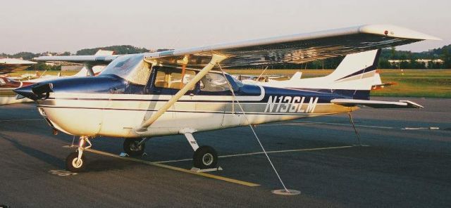 Cessna Skyhawk (N136LM)