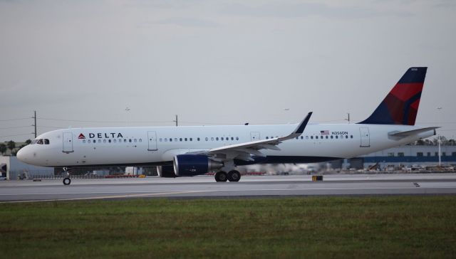 Airbus A321 (N356DN) - Brand new airplane departing MIA on the evening of the 17th of July, 2018. The A/W date for this airplane is the 19th of June, 2018. a rel=nofollow href=http://registry.faa.gov/aircraftinquiry/NNum_Results.aspx?NNumbertxt=356DNhttp://registry.faa.gov/aircraftinquiry/NNum_Results.aspx?NNumbertxt=356DN/a 
