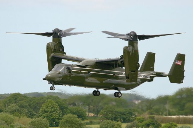 Bell V-22 Osprey (16-8289) - Presidential USMC Bell-Boing MV-22B  Osprey (Code 03-cn D0206) on final to Rwy 25L Brest-guipavas airport (LFRB-BES), for the return of Secretary of State John Kerry, came to Saint-Briac-sur-Mer to commemorate the D-Day, where his parents owned a holiday home