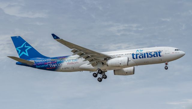 Airbus A330-200 (C-GTSJ) - TSC265 arrives from Manchester...