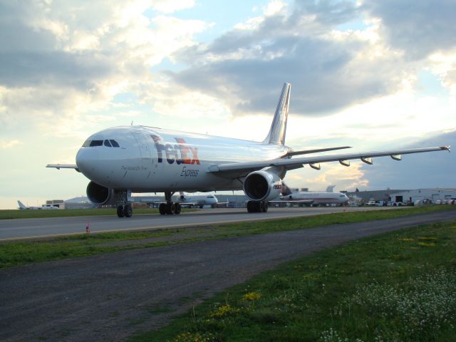 Airbus A300F4-600 (N728FD)