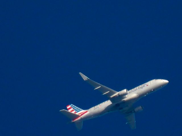 Embraer 175 (N437YX) - ENY437br /05/05/21