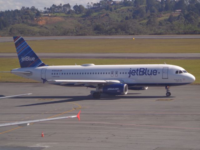 Airbus A320 (N794JB)