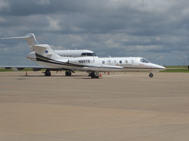 Learjet 35 (N89TB)