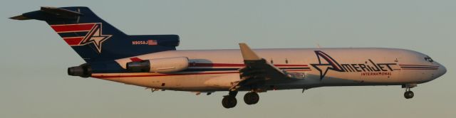 BOEING 727-200 —