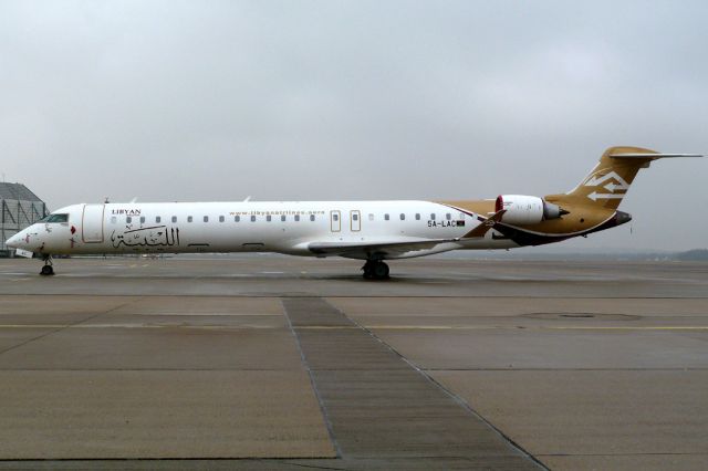 Canadair Regional Jet CRJ-900 (5A-LAC)