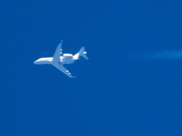 Canadair Challenger 350 (N744QS) - EJA744br /10/06/22