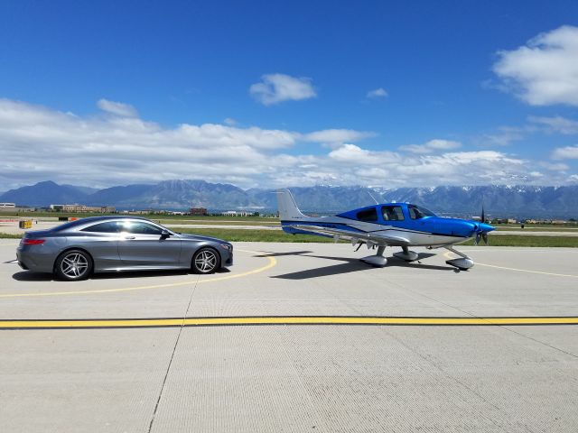 Cirrus SR-22 (N85WC)