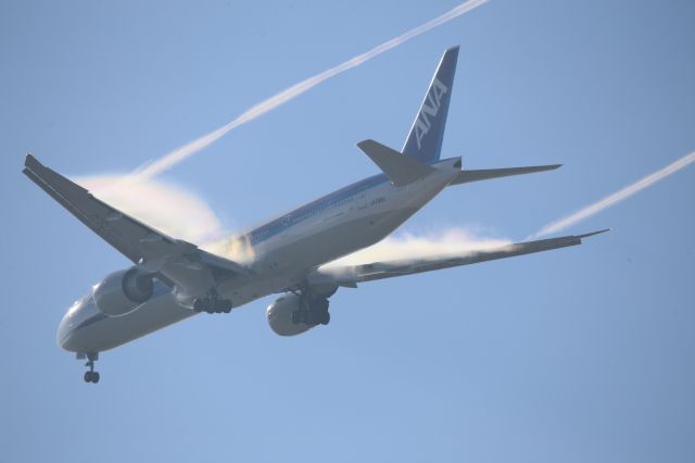 BOEING 777-300ER (JA793A)