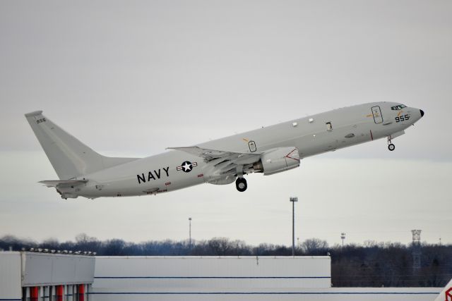 Boeing P-8 Poseidon (16-7955) - Departing 5-L on 01-20-19