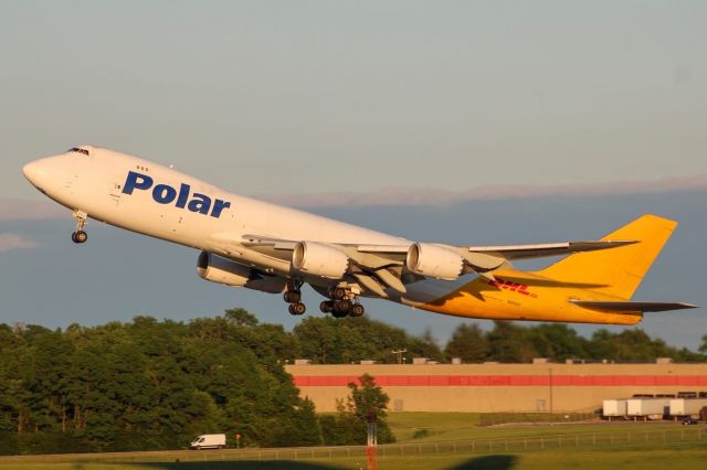 BOEING 747-8 (N852GT) - Polar 747-800 departing RWY 36R for a long flight to Seoul, Korea.