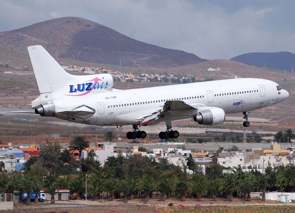 Lockheed L-1011 TriStar (CS-TMP) - March, 2008