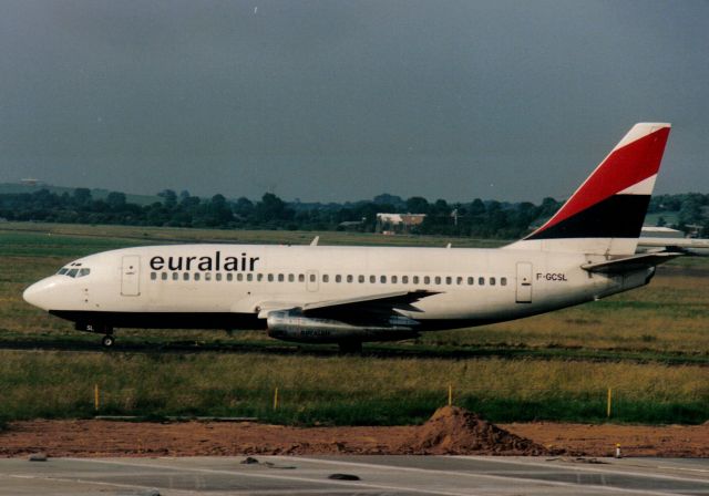 Boeing 737-200 (F-GCSL)