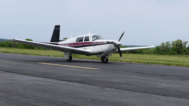 Mooney M-20 Turbo (N56411)