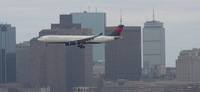 Airbus A330-300 (N808NW)