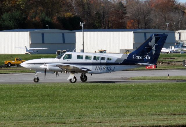 Cessna 402 (N6813J) - Taxi for a departure RW34.